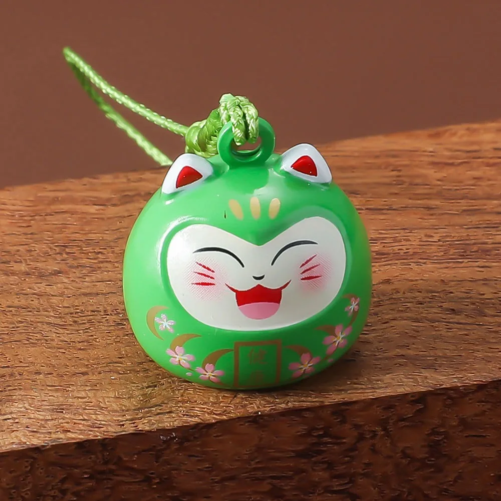 Japoński breloczek Daruma z kotem szczęścia – dzwoneczek i wisiorek Granatowy