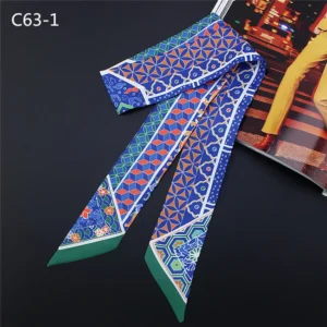 Jedwabisty szalik damski w kwiatowy wzór geometryczny C63 1