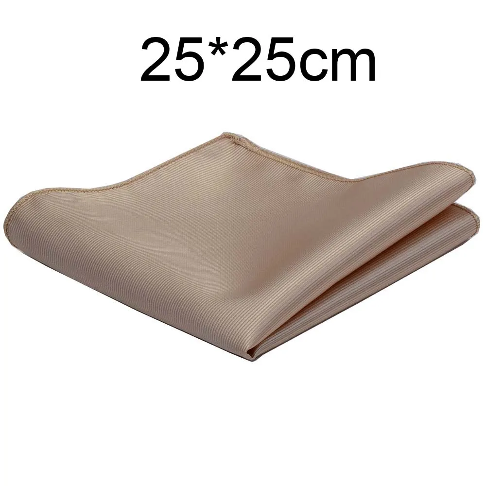Jedwabna poszetka do garnituru gładka 25 cm – elegancka chusteczka weselna marynarki Szampan
