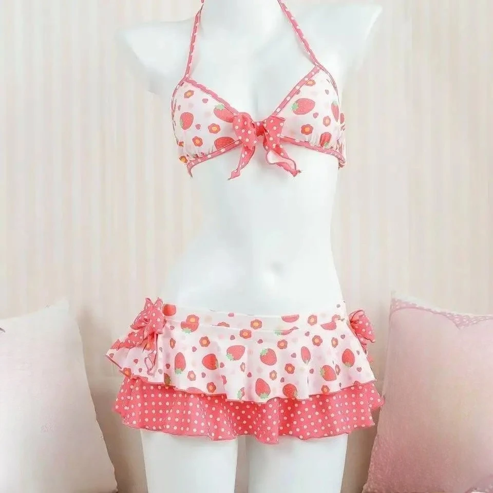 Kawaii bikini z falbankami wiązane na szyi — japoński styl Czerwony
