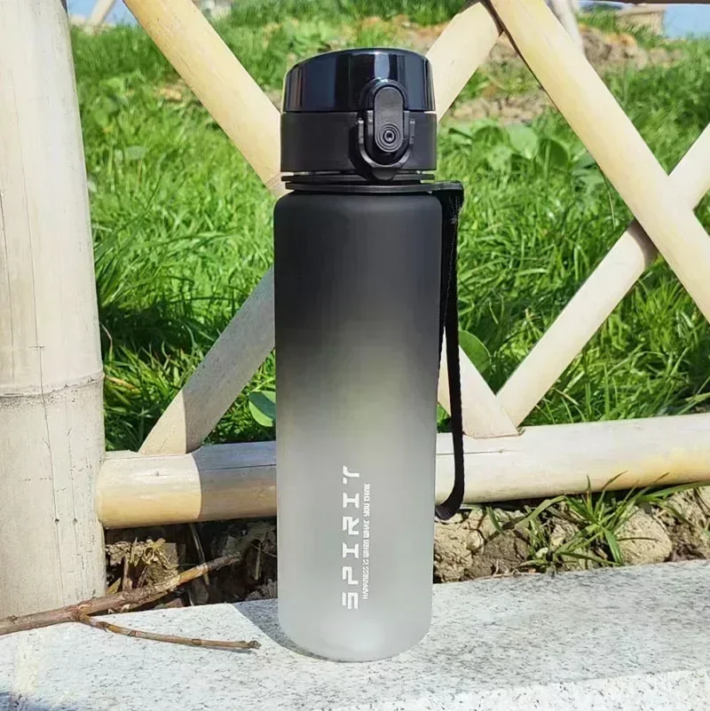 Kolorowa plastikowa butelka sportowa 500–1000 ml do fitnessu Niebieski