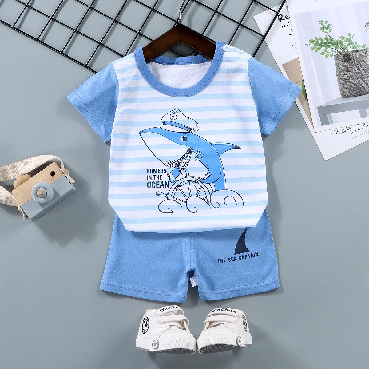 Komplet dziecięcy bawełniany t-shirt i spodenki, letni zestaw dla malucha Szary