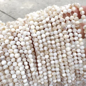 Koraliki z masy perłowej okrągłe naturalne do biżuterii 2–6 mm Biały