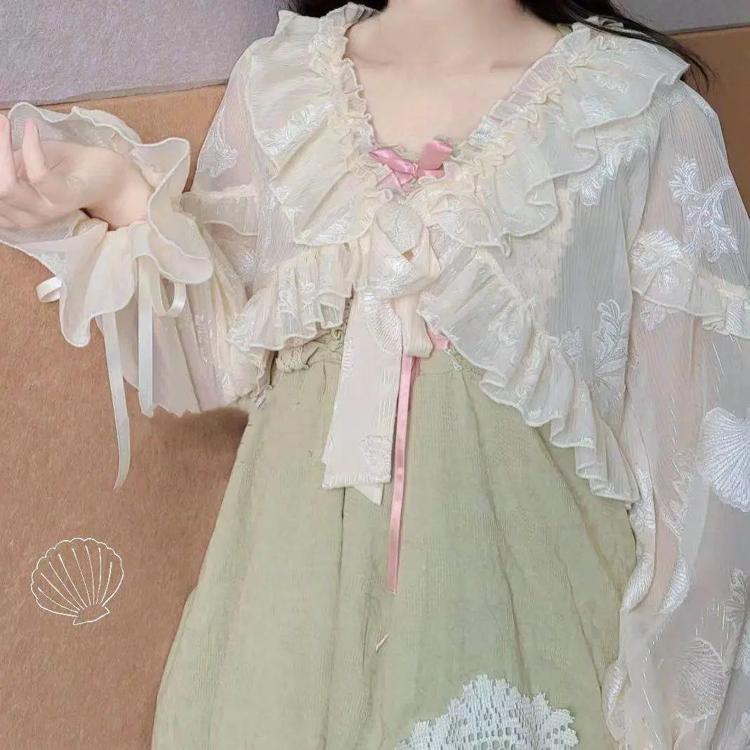 Krótka kurtka z bufiastymi rękawami styl Fairycore Lolita Beżowy