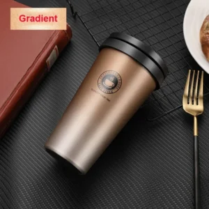 Kubek termiczny podróżny 500 ml z uchwytem i pokrywką Brązowy
