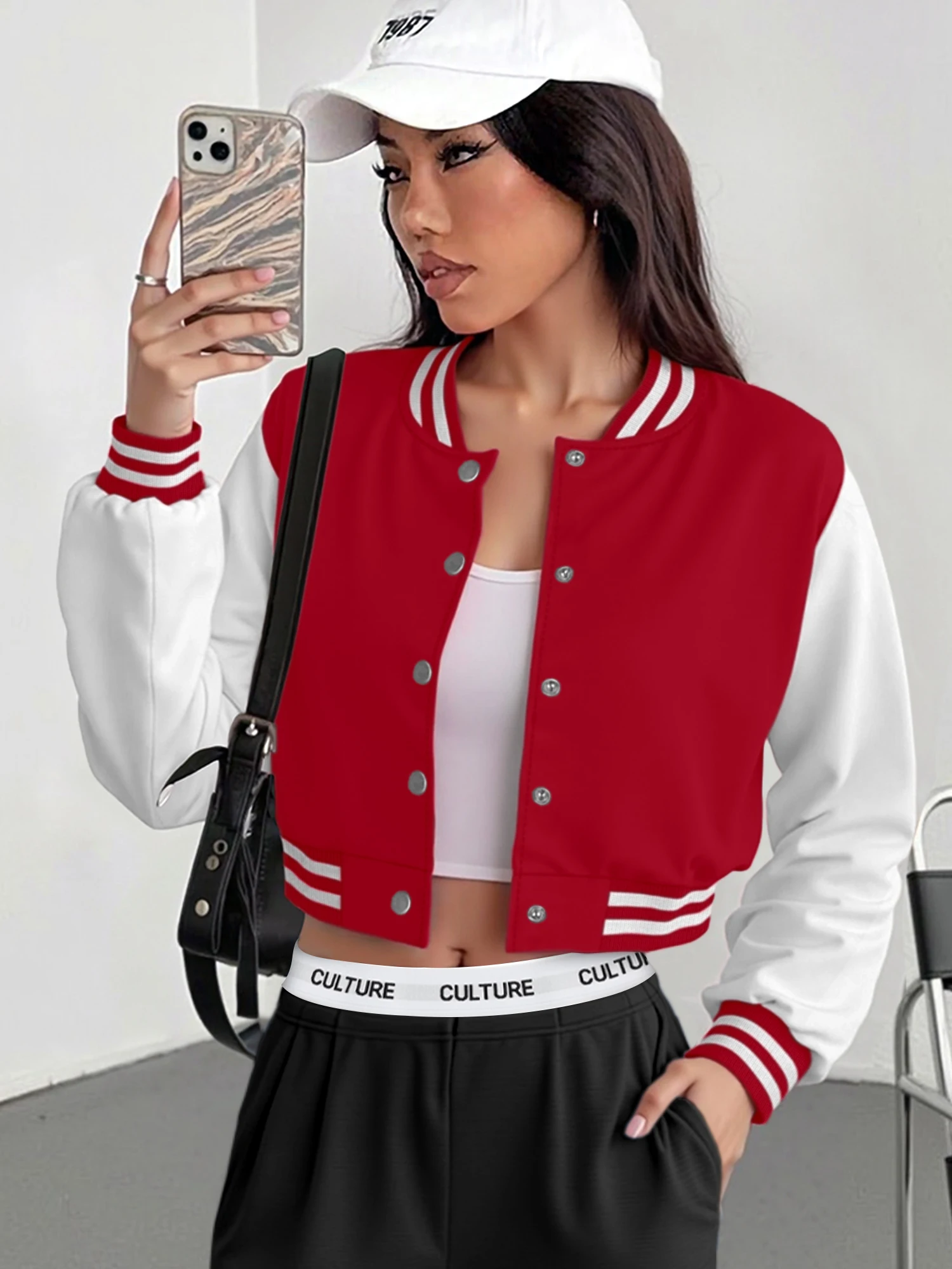 Kurtka baseball damska cropped w stylu college vintage lata 90. Czerwony