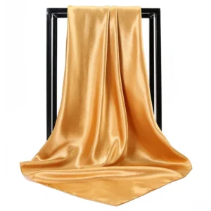 Elegancka kwadratowa apaszka 90x90 cm z imitacji jedwabiu C 01