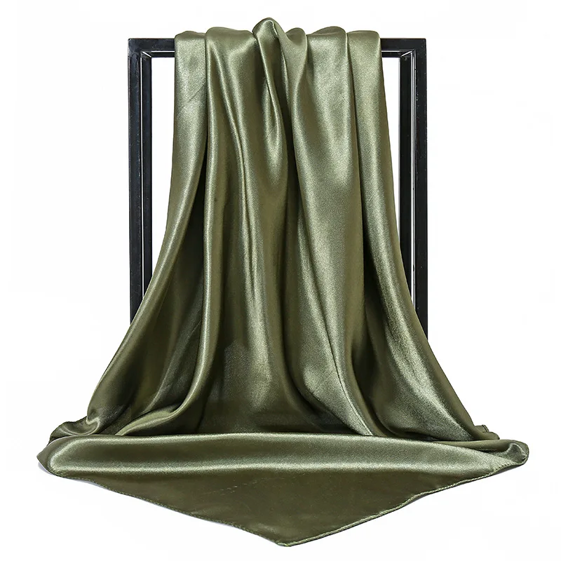 Elegancka kwadratowa apaszka 90x90 cm z imitacji jedwabiu C 10