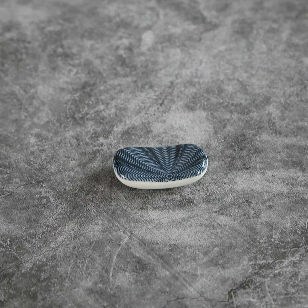 Kwadratowy ceramiczny uchwyt na pałeczki - podstawka Czarny