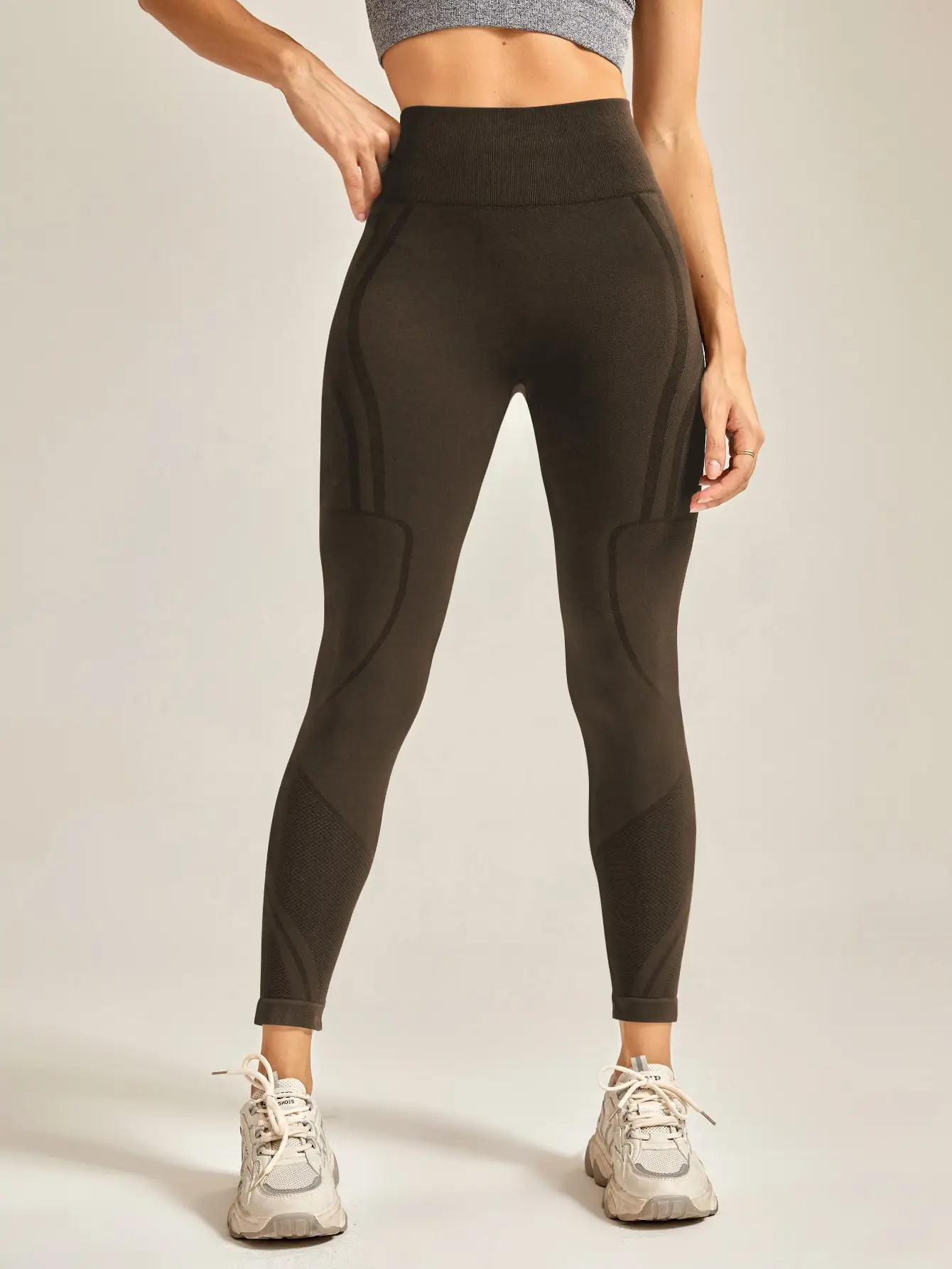 Legginsy sportowe damskie z wysokim stanem push up Brązowy