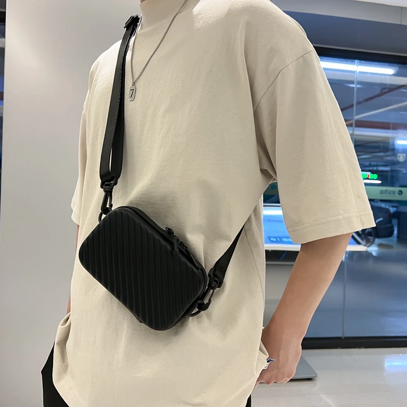 Lekka torebka box bag unisex ze skóry PU w paski — listonoszka Czarny