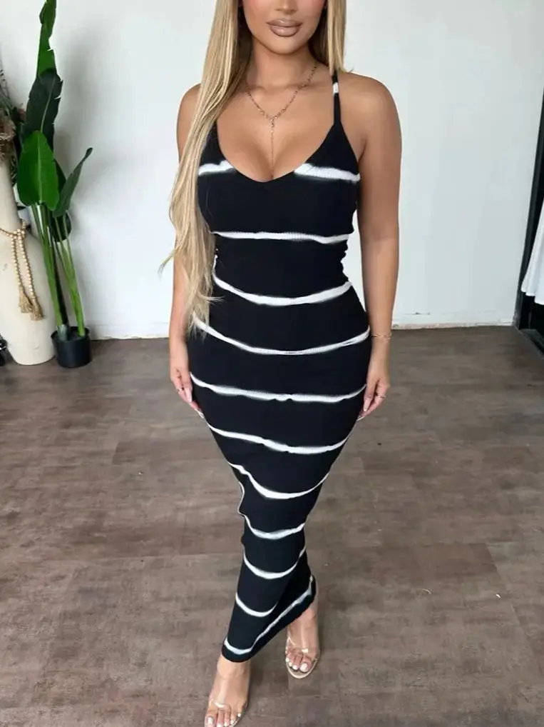 Letnia sukienka maxi w paski na ramiączkach spaghetti Czarny