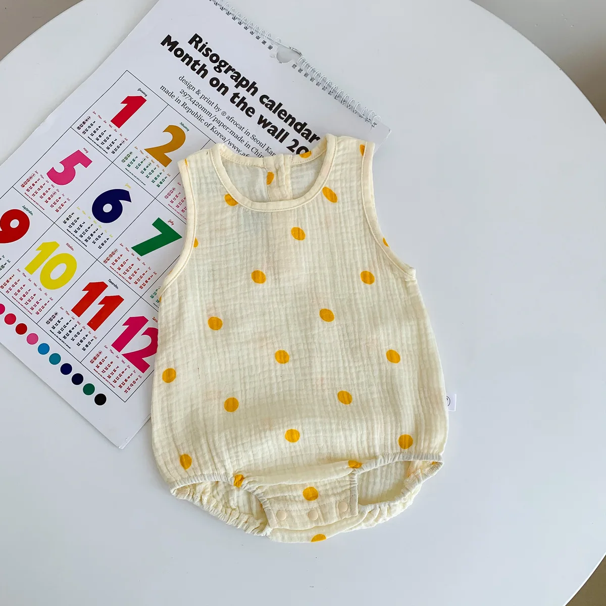 Letnie body niemowlęce z lekkiej bawełny Dot