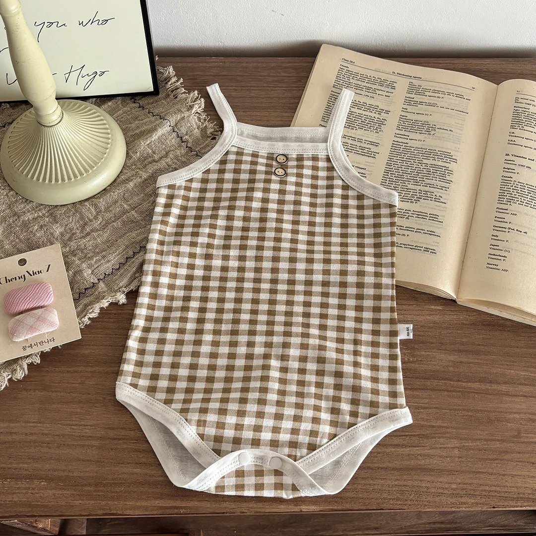 Letnie body pajacyk niemowlęcy w kratę bez rękawów Kawowy
