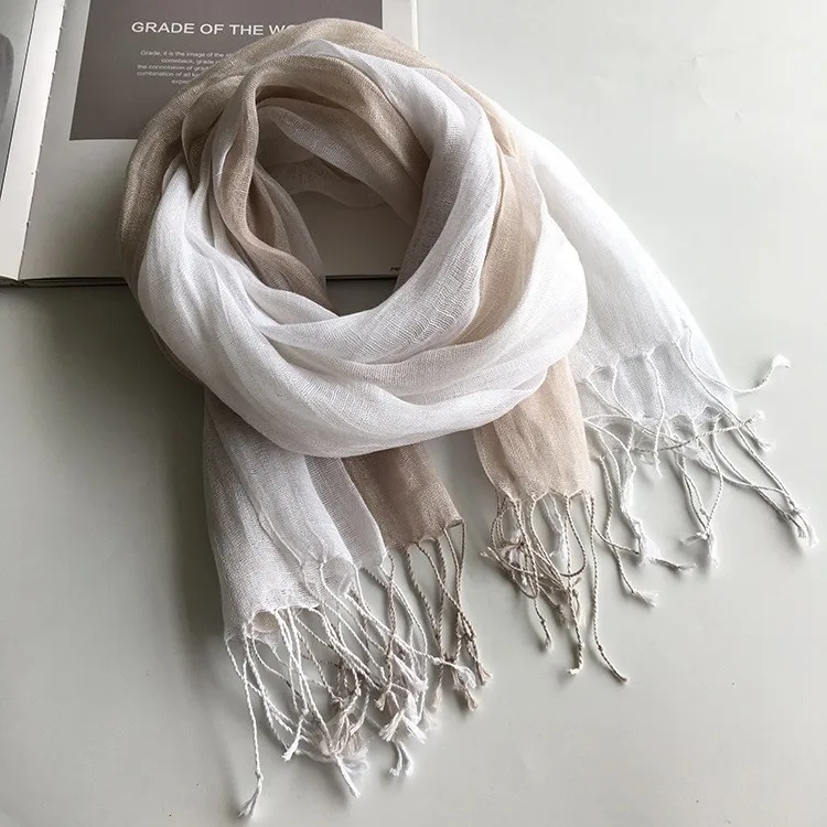 Lniany szal damski z efektem ombre na wiosnę i lato Khaki