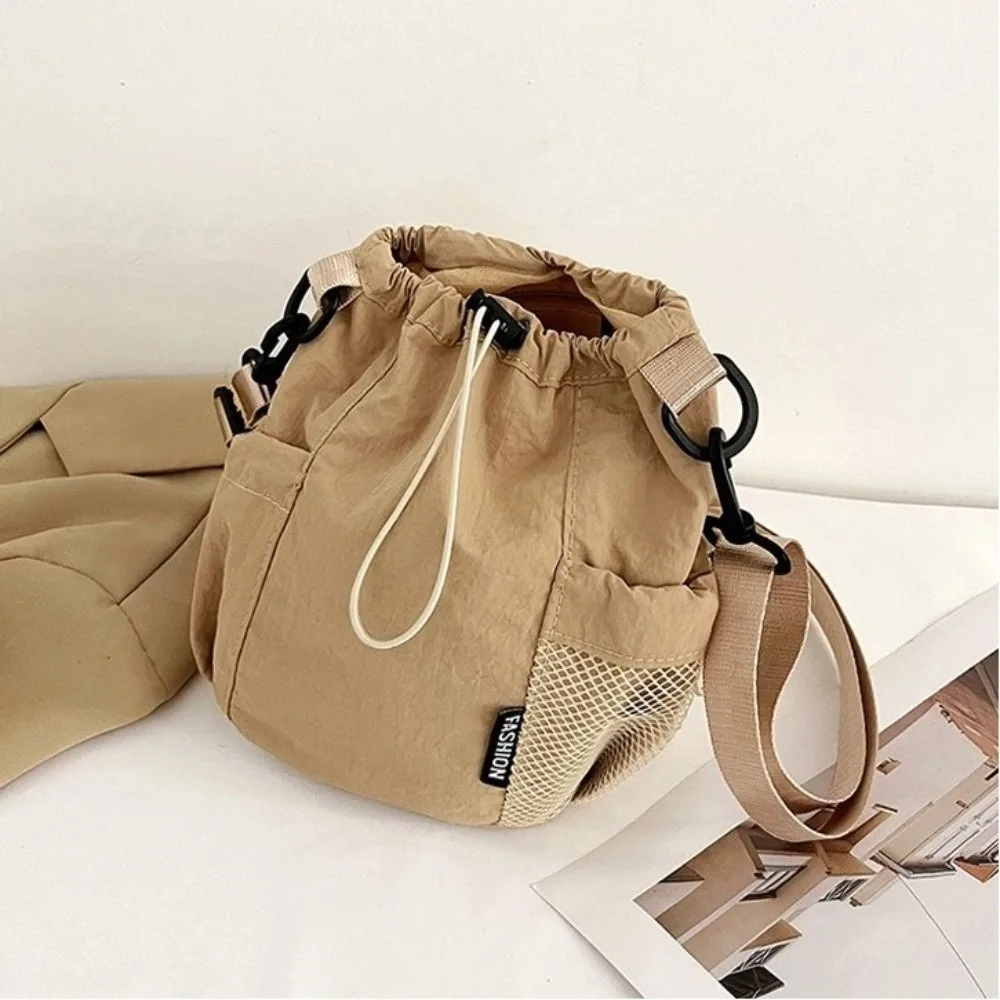 Mała torebka nylonowa na ramię crossbody Beżowy