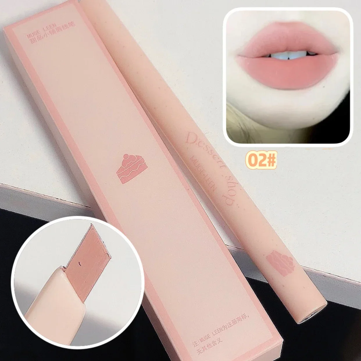 Matowa konturówka do ust nude pink — długotrwały ołówek Błękitny