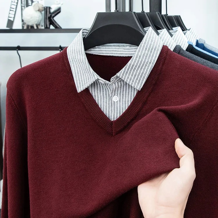 Męski sweter z kołnierzykiem koszuli efekt warstw Fuksja