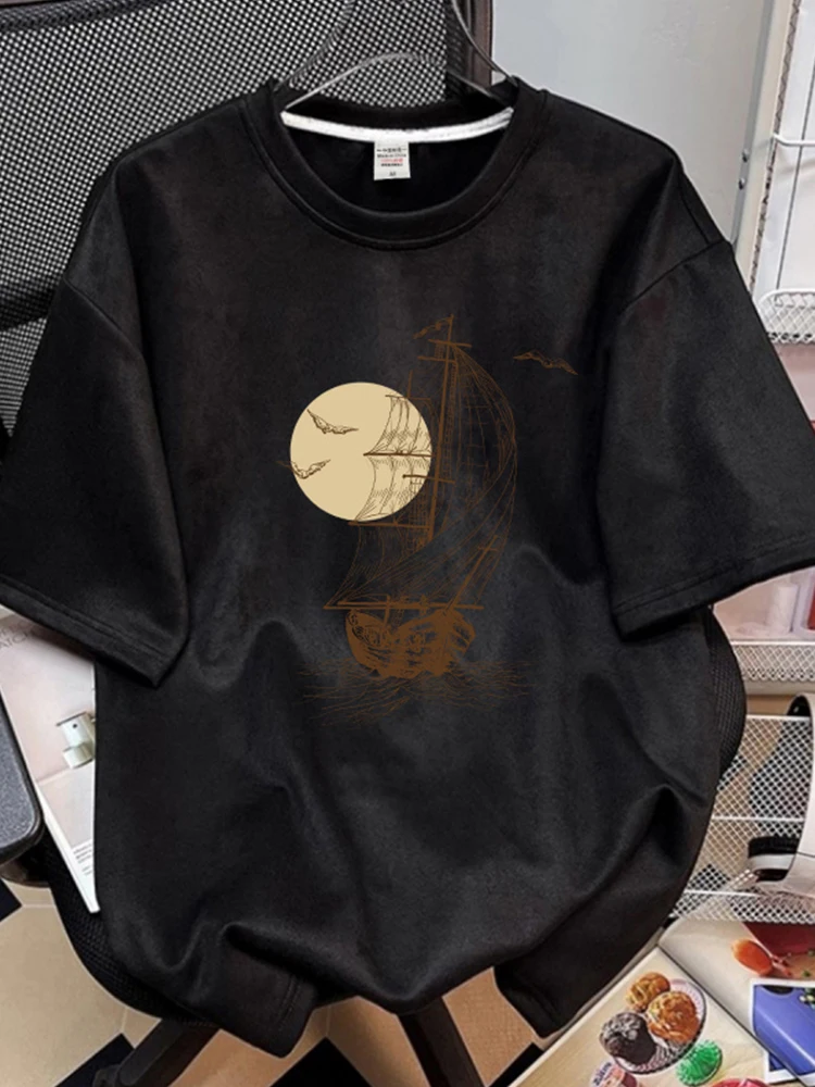 Męski t-shirt z dekoltem typu crew neck w stylu Y2K streetwear Czarny