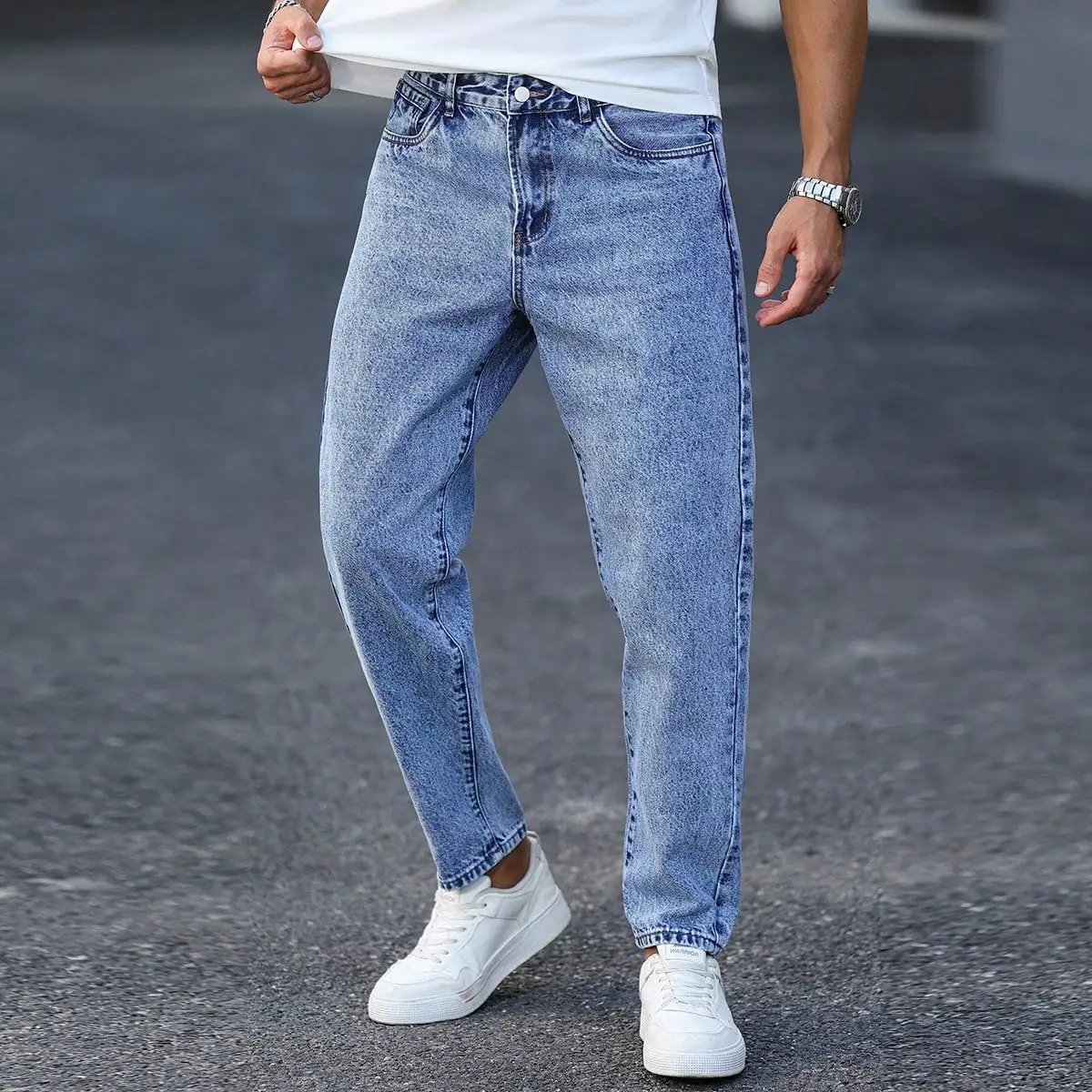 Męskie jeansy slim fit w jasnoniebieskim praniu - dopasowane spodnie denim Niebieski