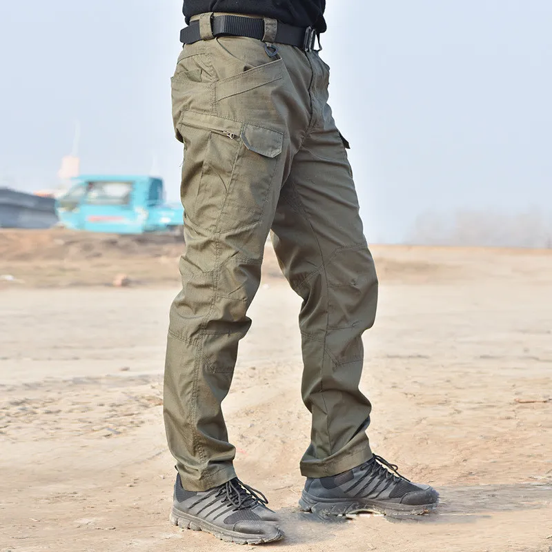 Męskie spodnie bojówki wodoodporne z wieloma kieszeniami Zielony