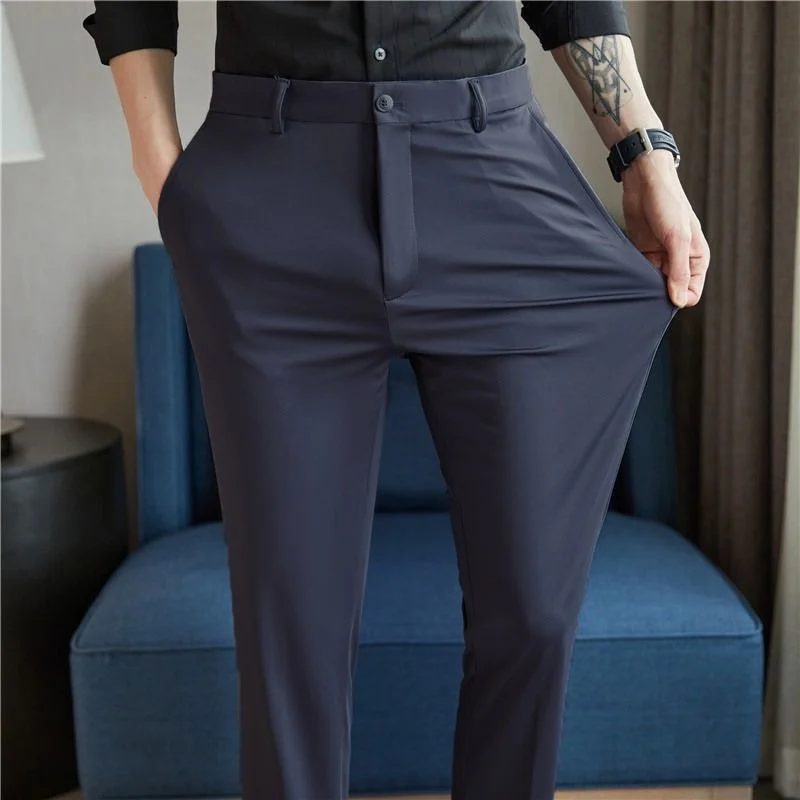Męskie spodnie letnie eleganckie - cienkie, elastyczne, niemnące Granatowy
