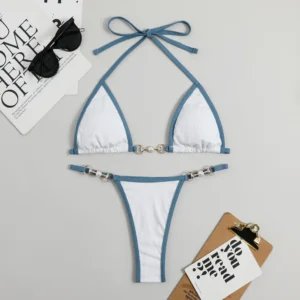 Mikro bikini na wysokim stanie z wiązaniem — zestaw plażowy Biały