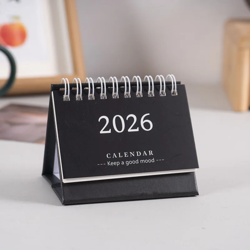Mini kalendarz biurkowy 2026 w stylu minimalistycznym, dekoracja biurka Biały