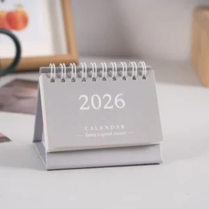 Mini kalendarz biurkowy 2026 w stylu minimalistycznym, dekoracja biurka żółty