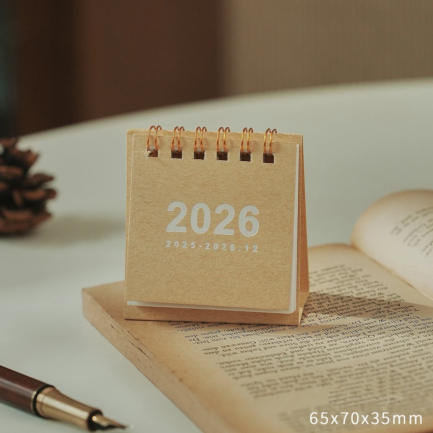 Mini kalendarz biurkowy 2026 z uroczym planerem na stół Jasnozielony