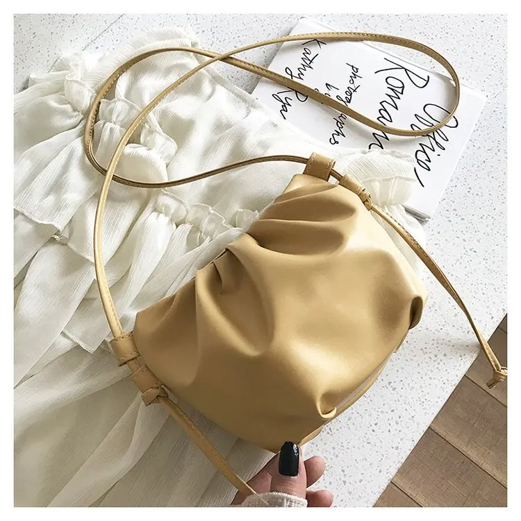 Mini torebka damska plisowana chmurka na ramię i crossbody żółty