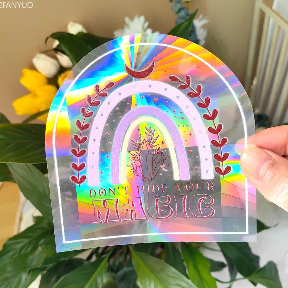 Naklejki sun catcher kot i ćma - tęczowe pryzmaty na szybę Jasnożółty