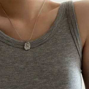 Naszyjnik boho z perłą i pozłacanym łańcuszkiem typu wąż Nes 0896 2