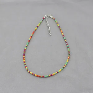 Naszyjnik choker z koralików nasiennych boho ręcznie robiony Posrebrzane
