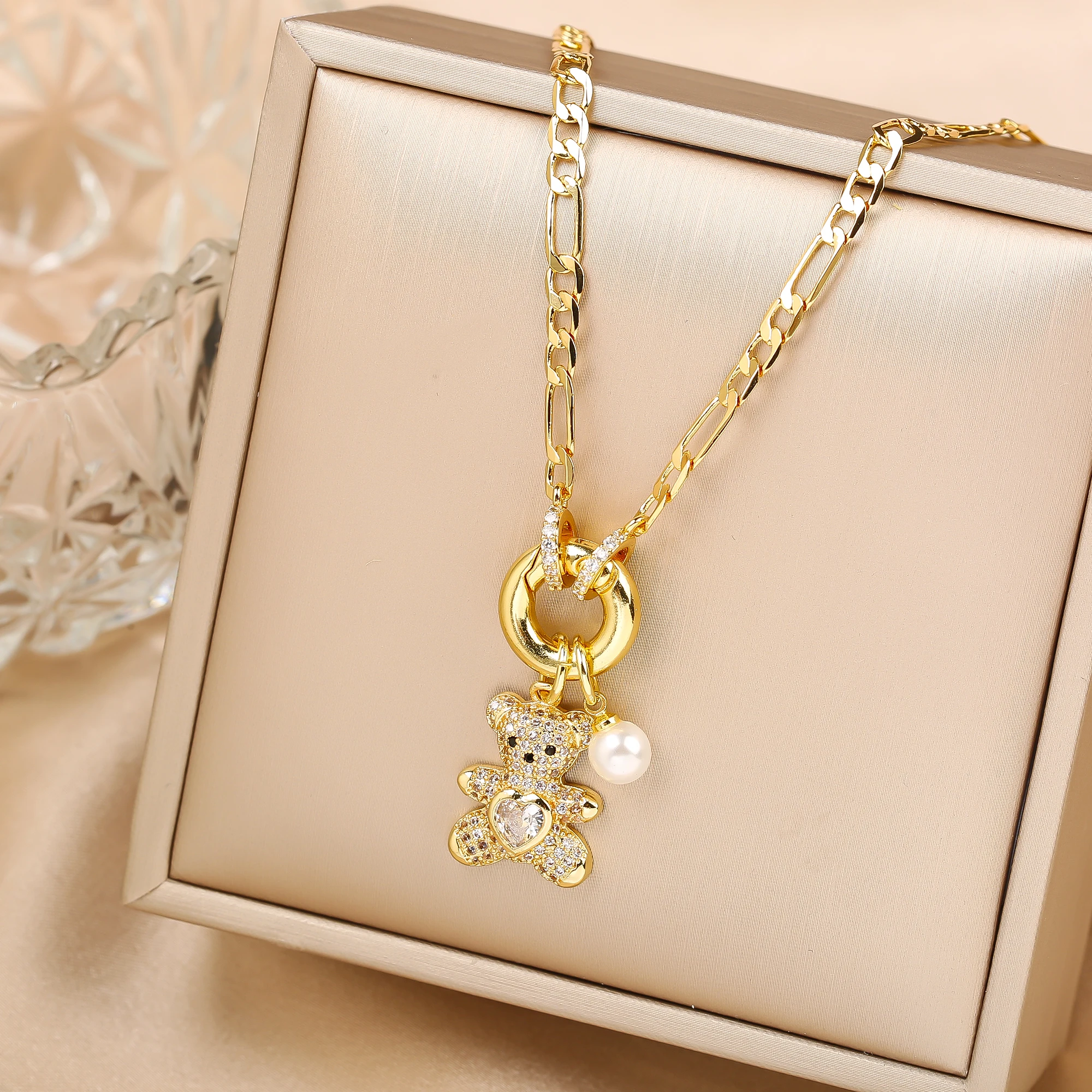 Naszyjnik choker z kryształowym wisiorkiem misiem Necklace 6