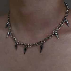Naszyjnik choker z kolcami ze stali nierdzewnej Srebrny