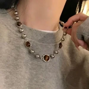 Naszyjnik vintage warstwowy z kamyczkami i skórzanym sznurkiem Silverbrown