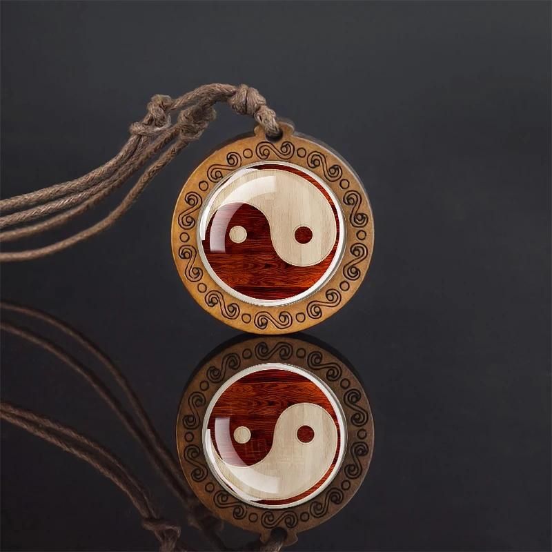 Naszyjnik Yin Yang z drewna i szkła wisiorek retro Kolor różowego złota