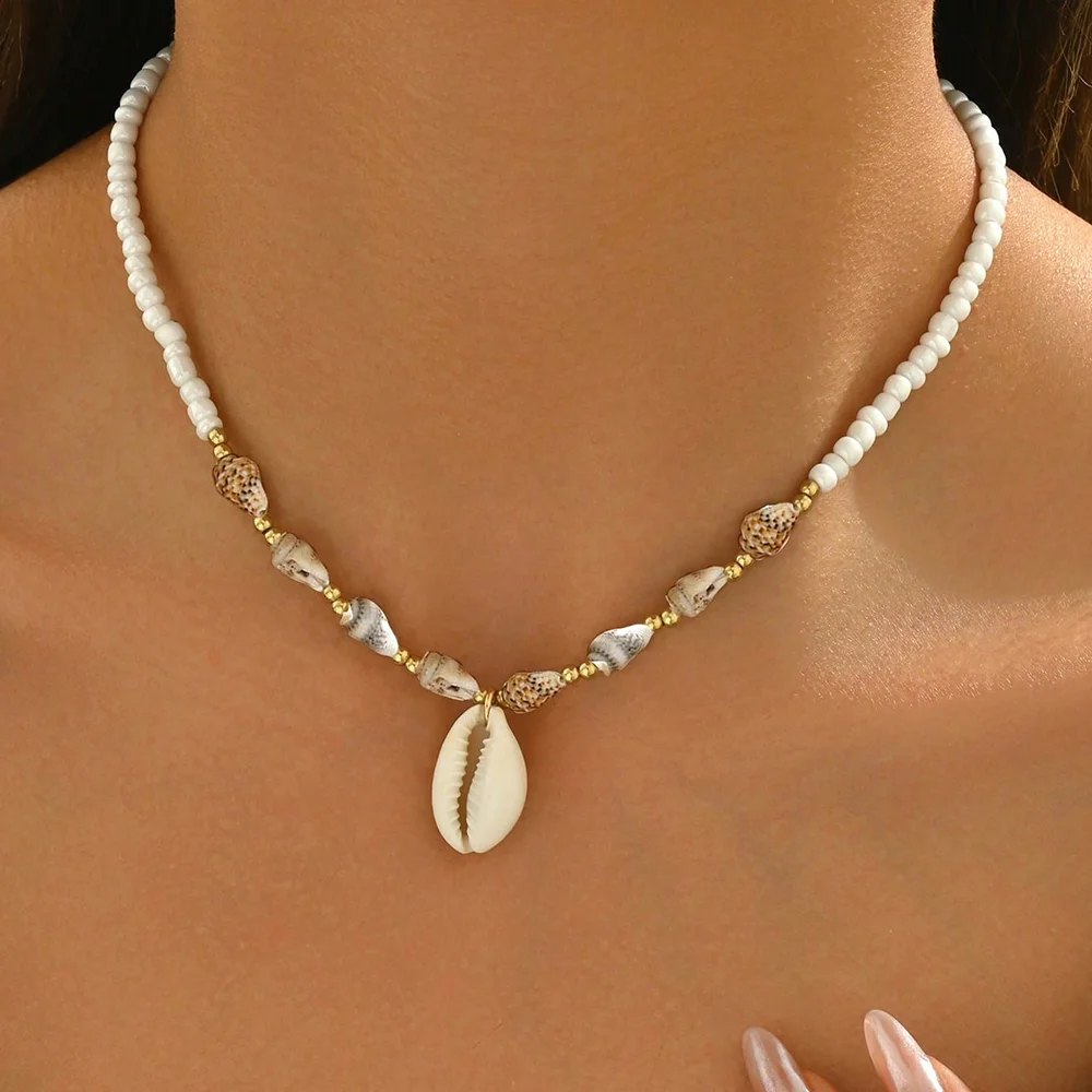 Naszyjnik z muszli - letni choker w stylu boho dla kobiet Qq202575