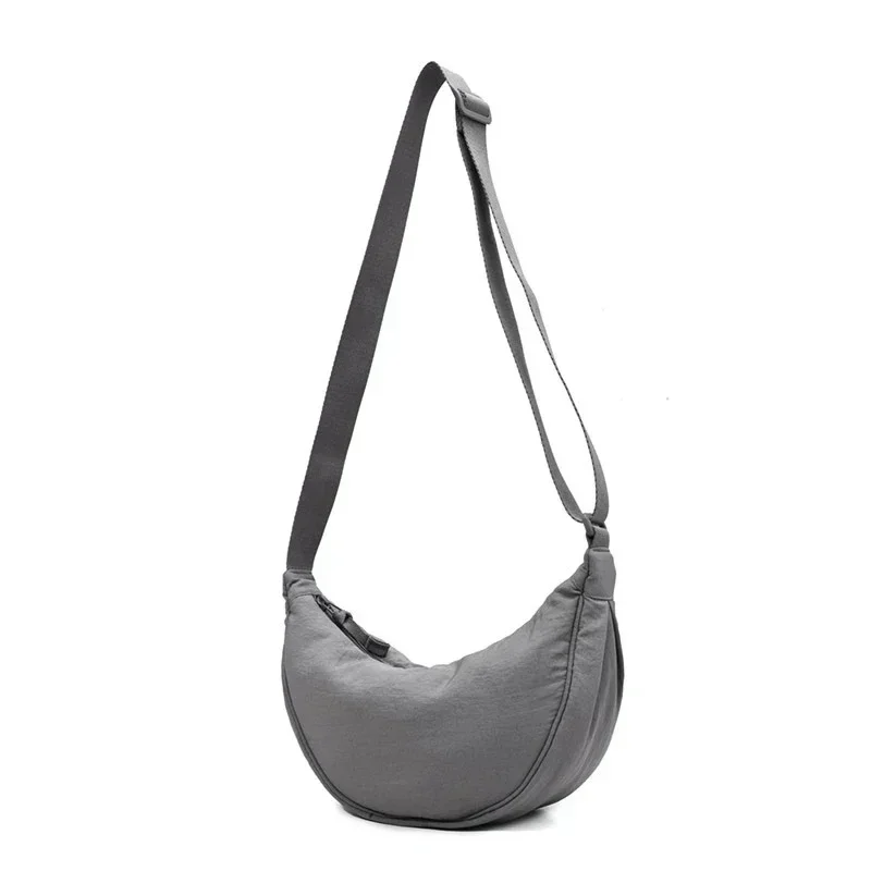 Nylonowa torba crossbody w kształcie półksiężyca — duża pojemność Ciemnoszary