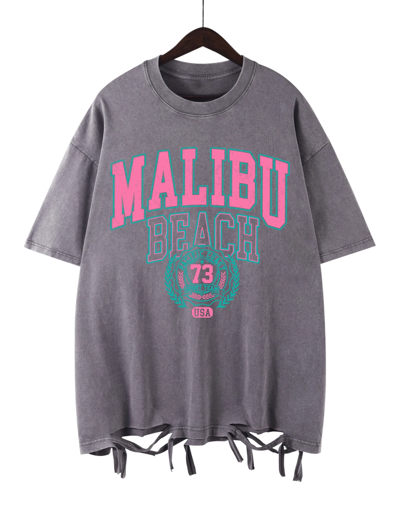 Oversize t-shirt damski z napisem Malibu Beach Ciemny brąz