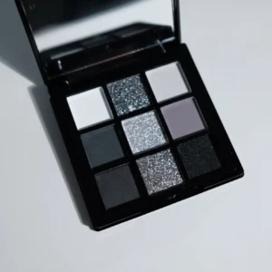 Paleta 9 cieni do powiek smokey szary srebrny połysk Jasnoszary