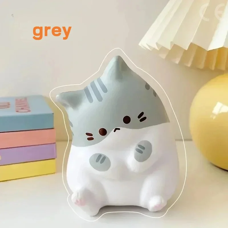 Piankowa zabawka antystresowa kot squishy - powoli wraca do kształtu Niebiesko biały paska