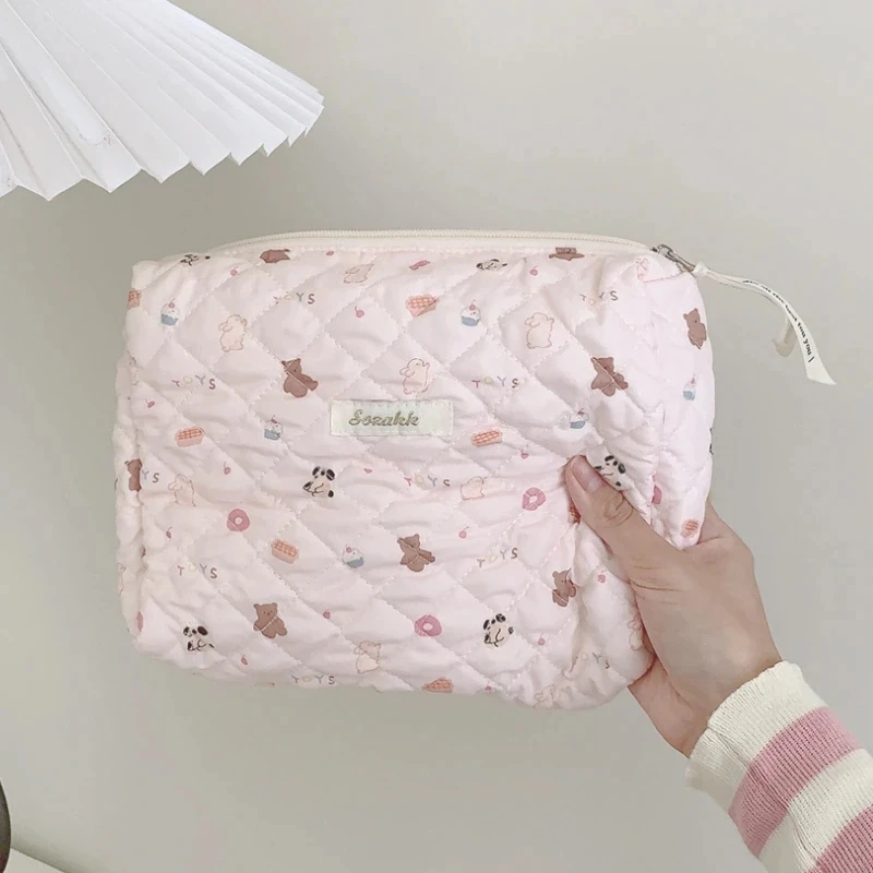 Pikowana kosmetyczka bawełniana w stylu retro C donut bear