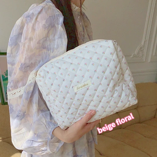 Pikowana kosmetyczka bawełniana w stylu retro C floral