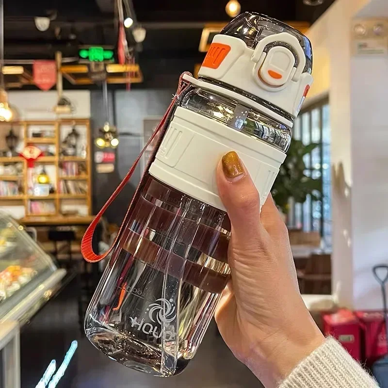 Plastikowy bidon szkolny 750 ml i 1 litr dla dzieci Brązowy