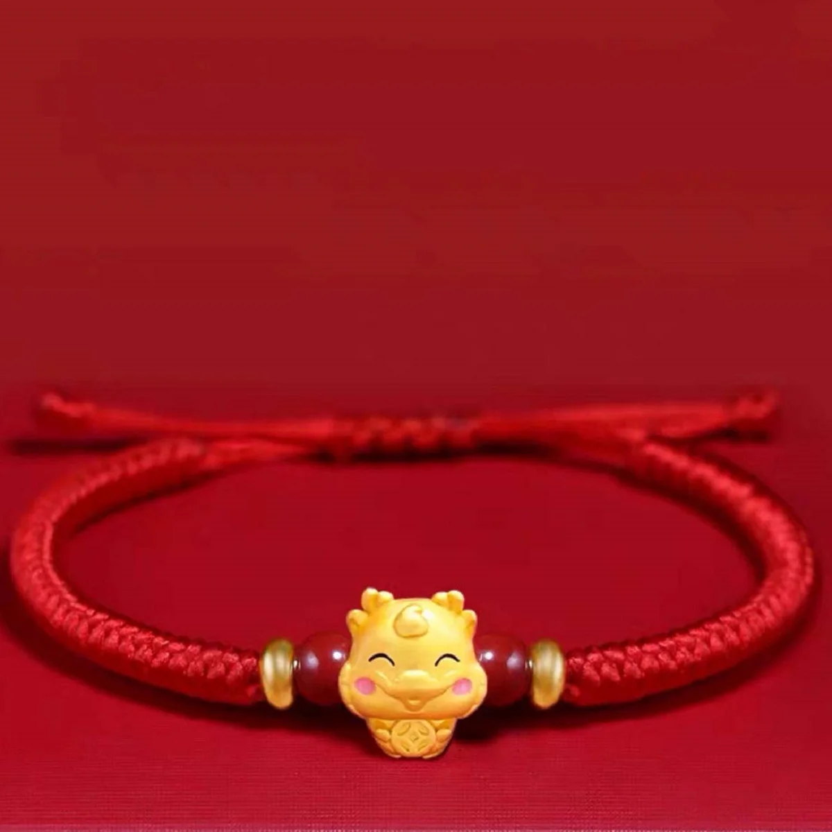Pleciona bransoletka znak zodiaku – czerwona lina, na szczęście Tłoczenie na gorąco