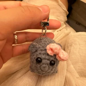 Pluszowy brelok Smutny Chomik z mini skrzypcami Zielony