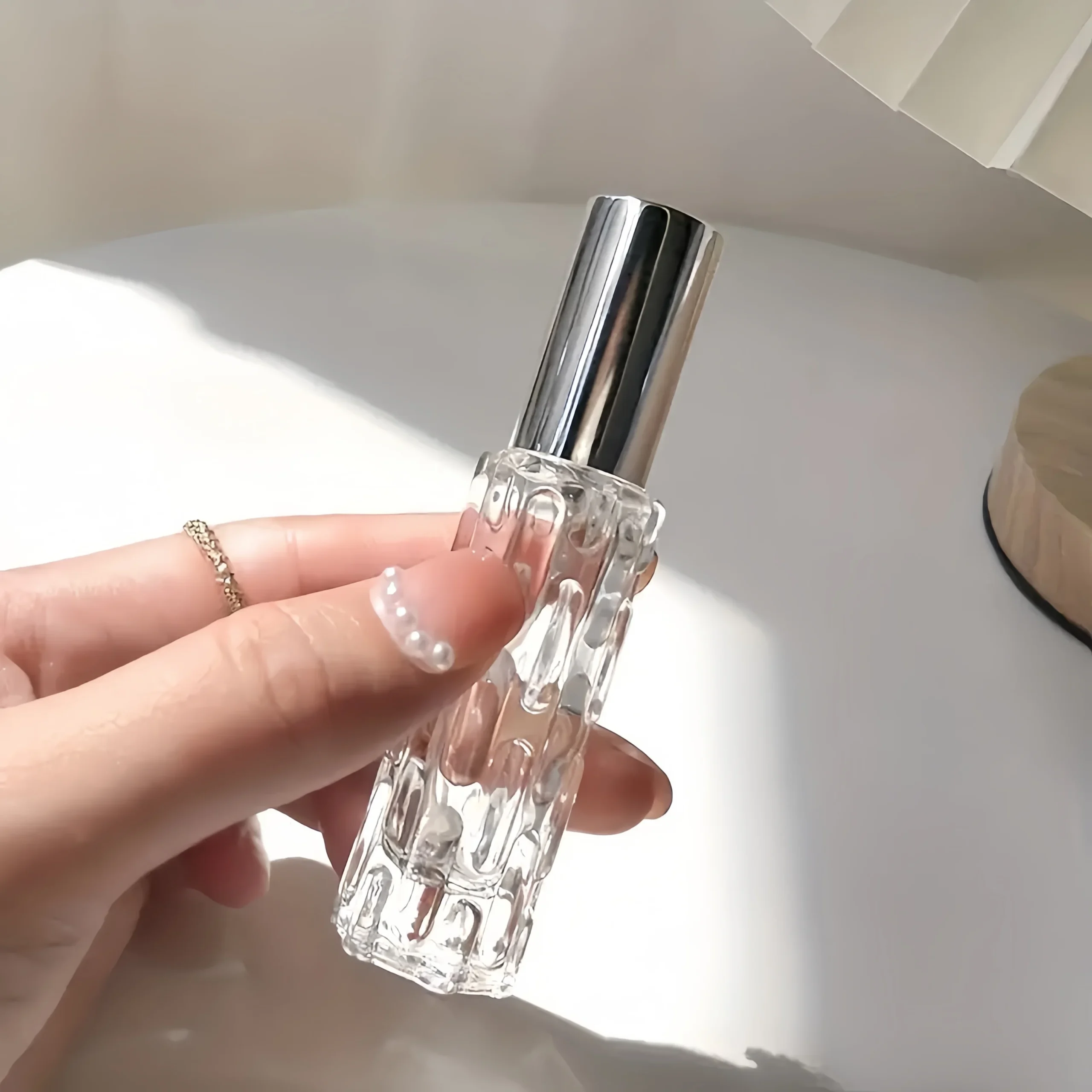 Podróżny zestaw atomizerów do perfum 10 ml z akcesoriami Jasnoszary