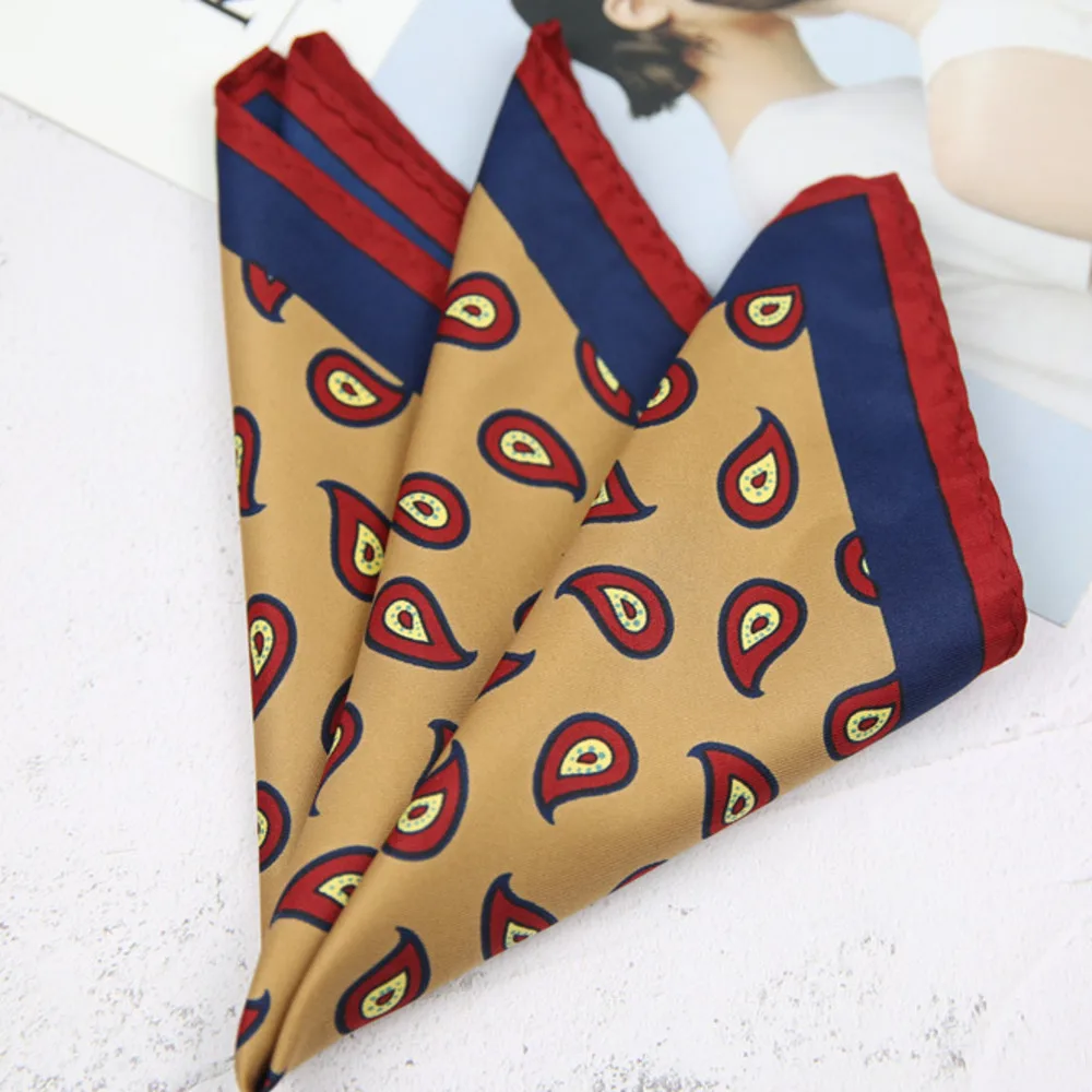 Poszetka do garnituru paisley w kropki – męska chusteczka kieszonkowa 33 cm Khaki